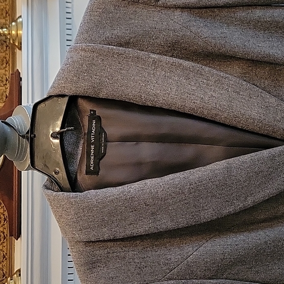 Adrienne Vista dining Suit - Picture 4 of 13